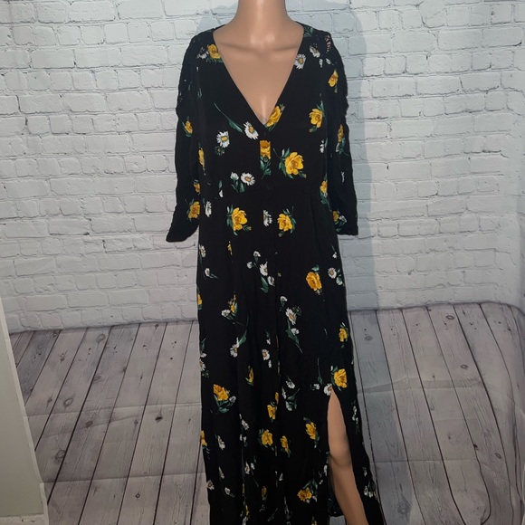torrid Dresses & Skirts - Torrid Black & Yellow Floral long dress size 0
